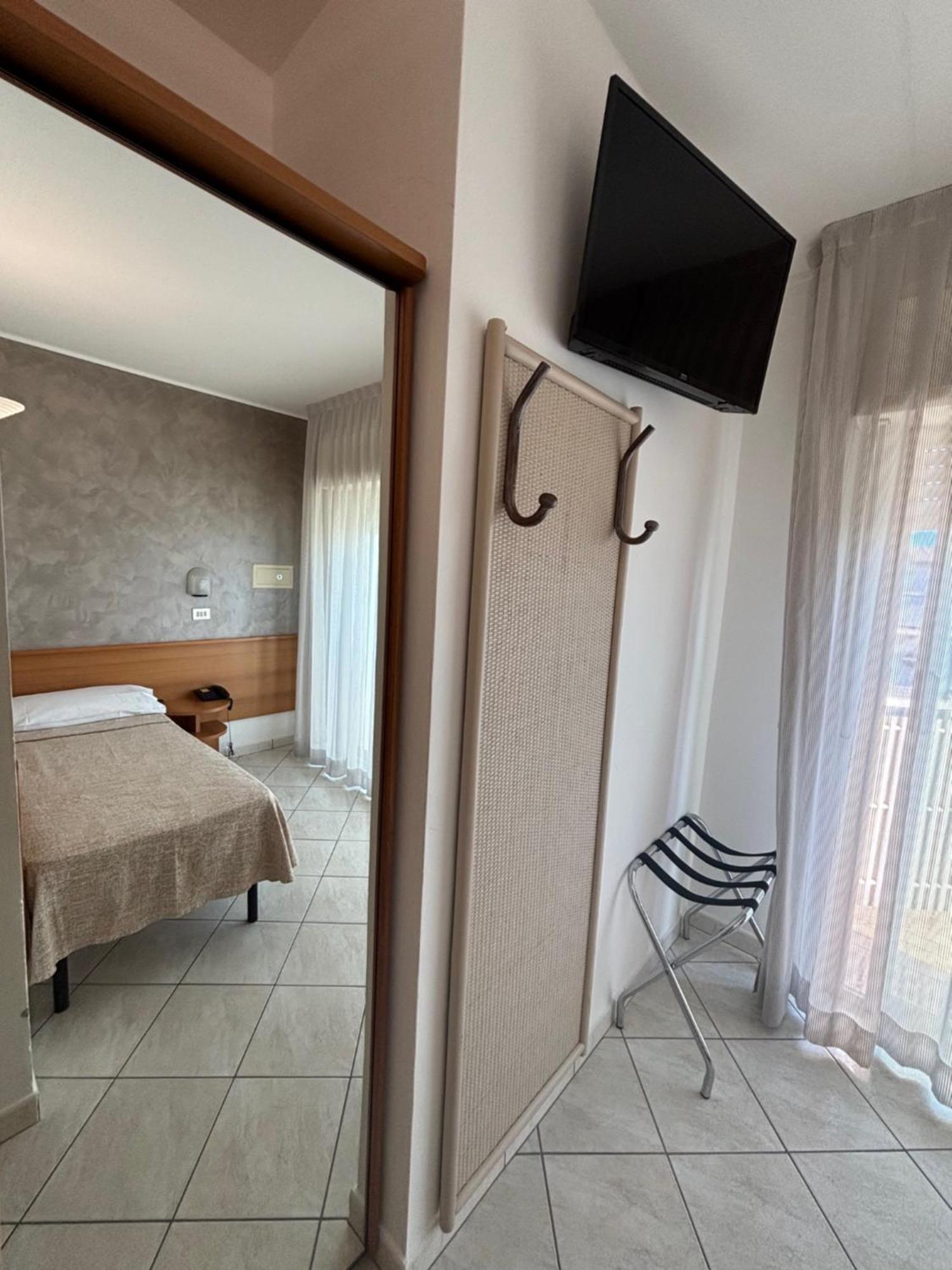 מילאנו מריטימה Abahotel מראה חיצוני תמונה